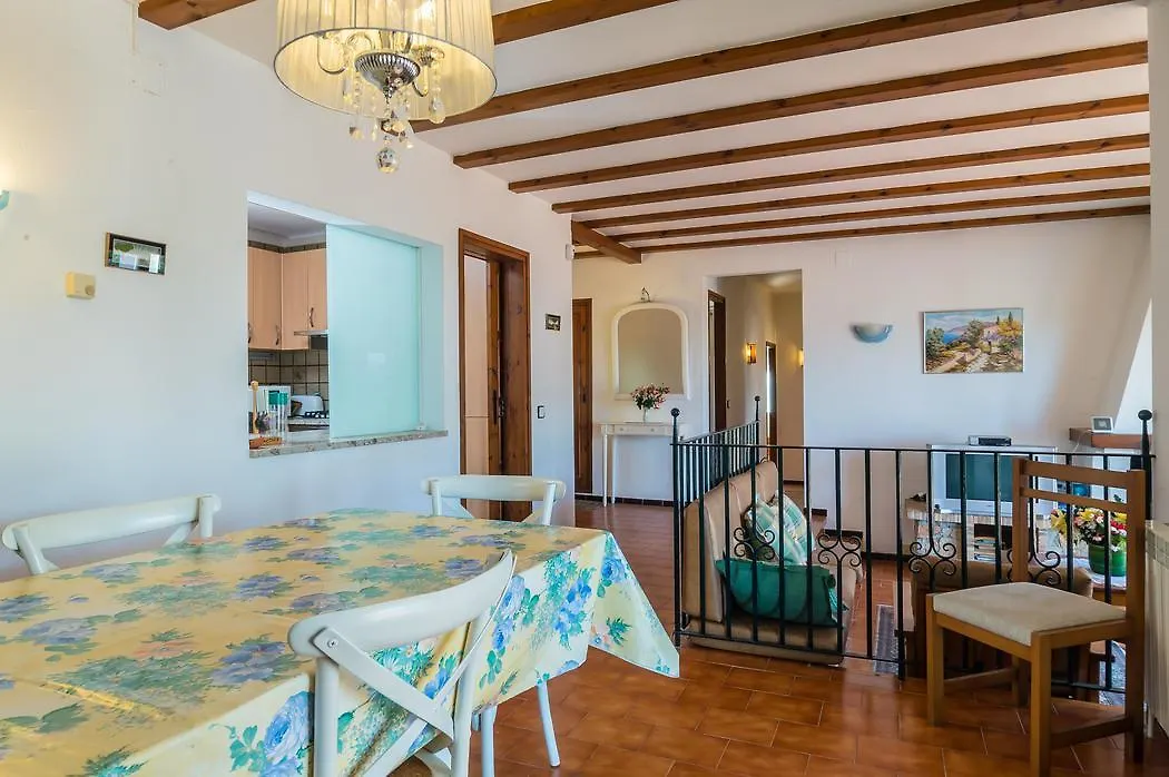 Sr-24 Apartment Begur